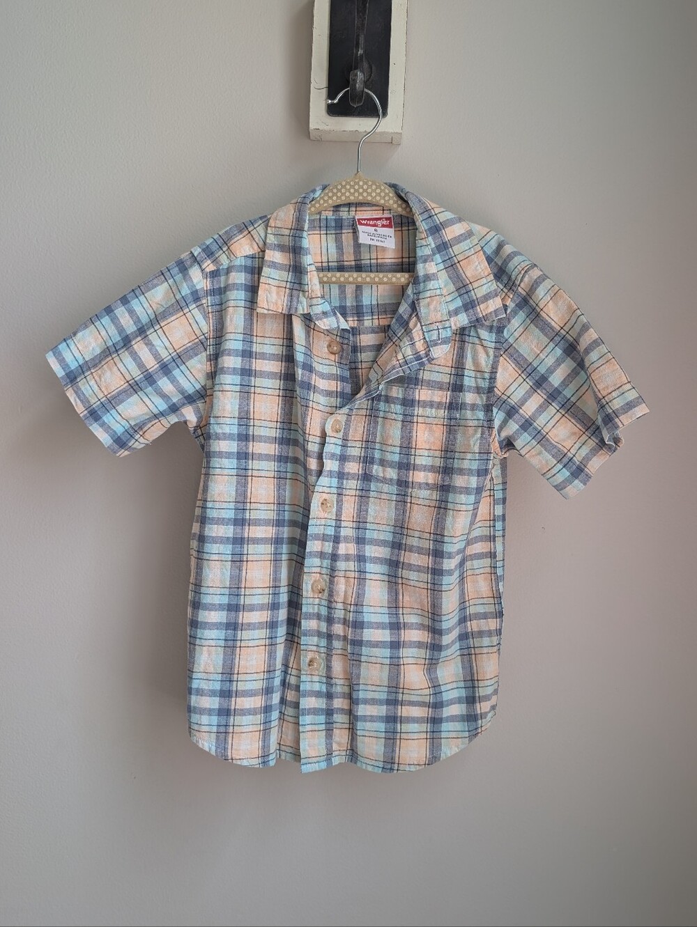 Boys Size 6 Wrangler Plaid Short Sleeve Button Down Shirt
